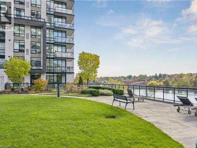 Condo for sale in Galt, Cambridge