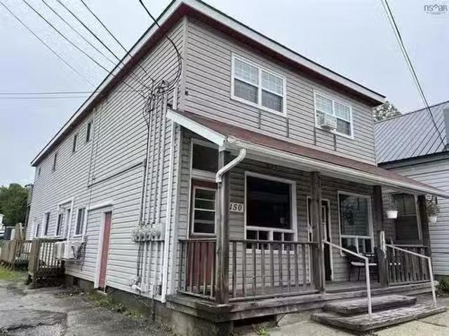 House for sale in Shelburne, Nova Scotia
