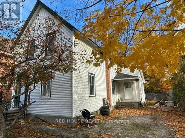 House for sale in Orillia, Central Ontario