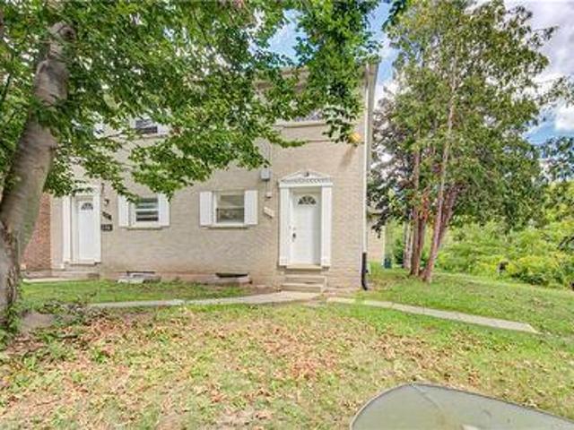 Townhouse for sale in Waterloo, Ontario