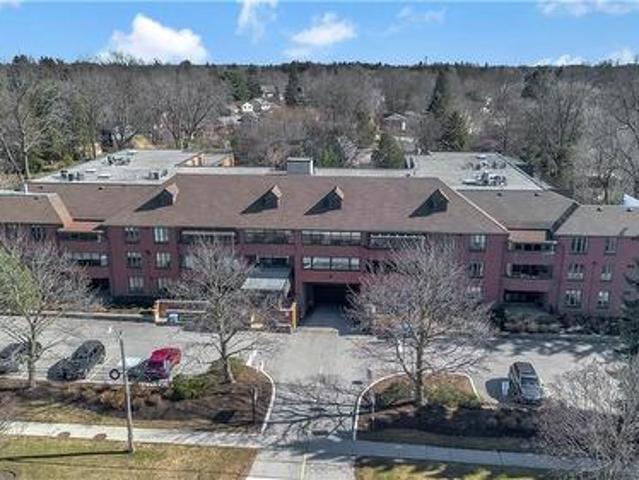 Condo for sale in Ancaster, Ontario