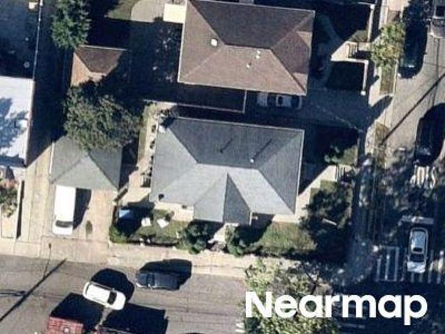 House for sale in Queens, Arverne