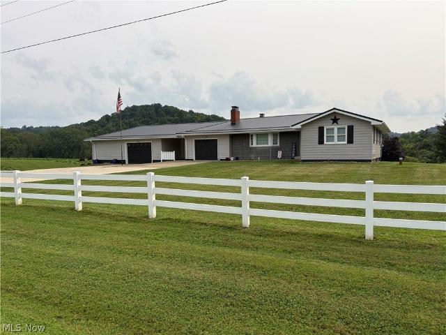 House for sale in Newcomerstown, Ohio