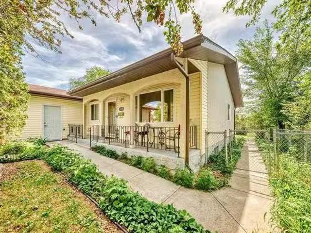 House for sale in Wedgewood, Alberta
