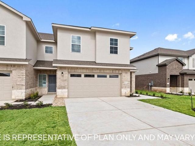 Townhouse for sale in Manor, Texas