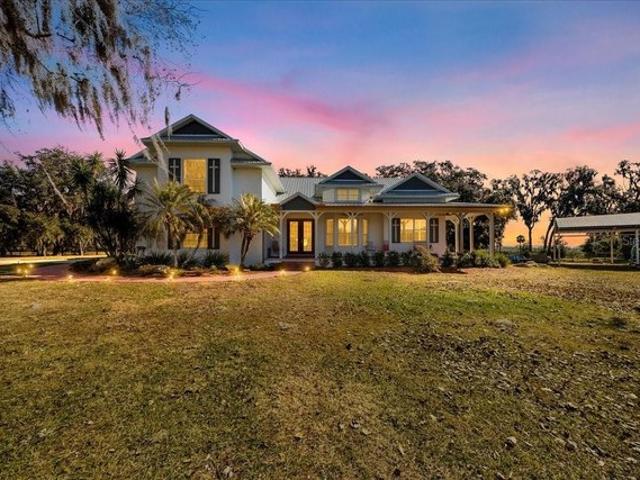 House for sale in Astatula, Florida