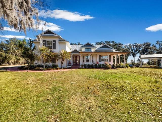 House for sale in Astatula, Florida