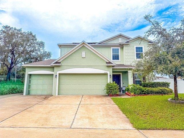 House for sale in Mascotte, Florida