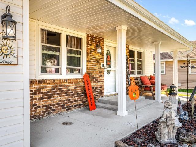 House for sale in Belvidere, Boone County