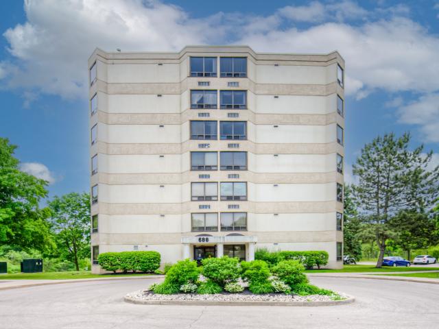 Condo for sale in Kitchener, Ontario