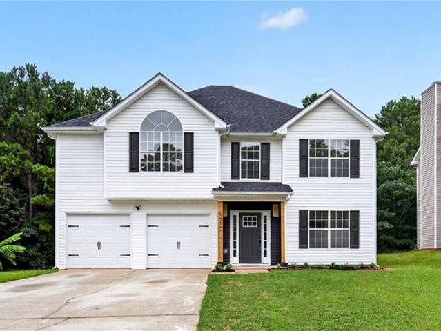 House for sale in Hampton, Georgia