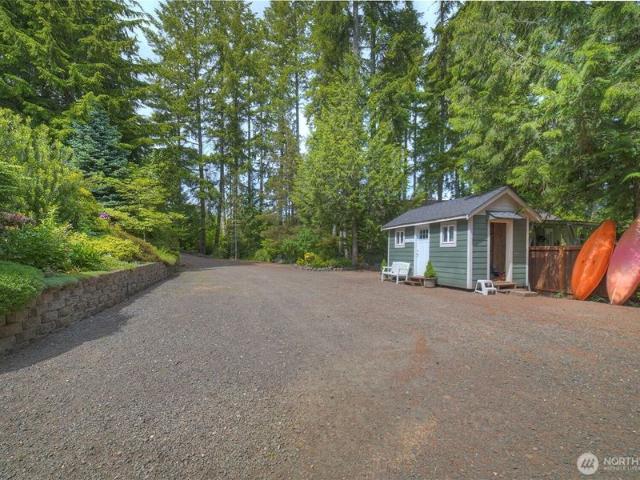 House for sale in Grapeview