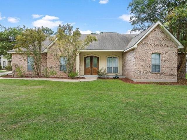 House for sale in Mandeville, Louisiana