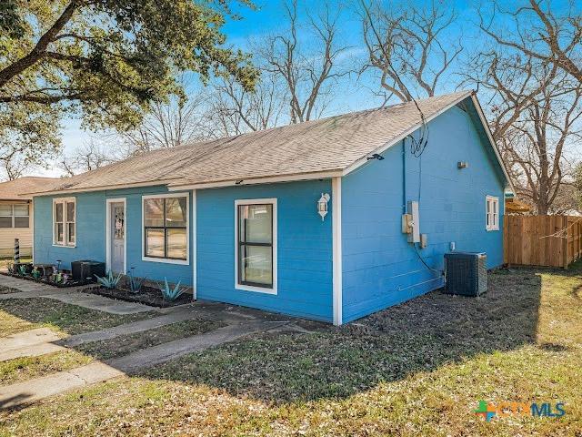 House for sale in Shiner, Texas