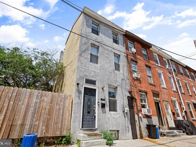 Townhouse for sale in Philadelphia, Pennsylvania