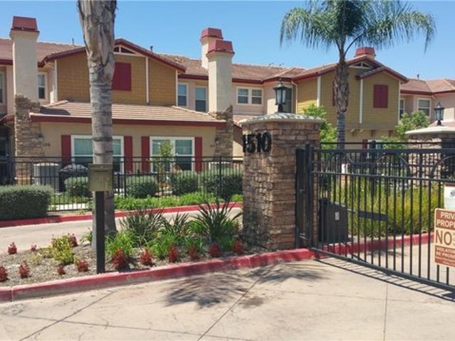Condo for sale in Redlands, California
