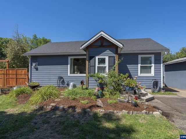 House for sale in Oregonia