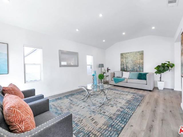 Property for rent in Canoga Park, California