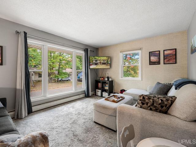 House for sale in Marquette, Marquette County