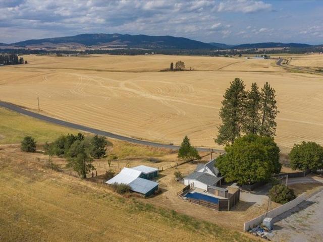 House for sale in Valleyford, Washington