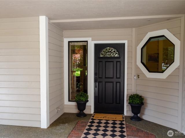 House for sale in Fox Island, Washington
