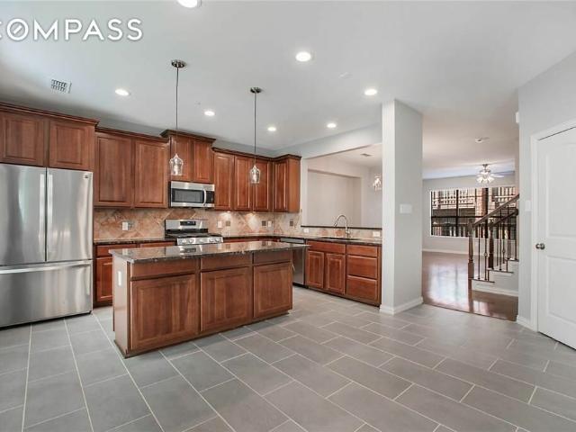 Townhouse for sale in Irving