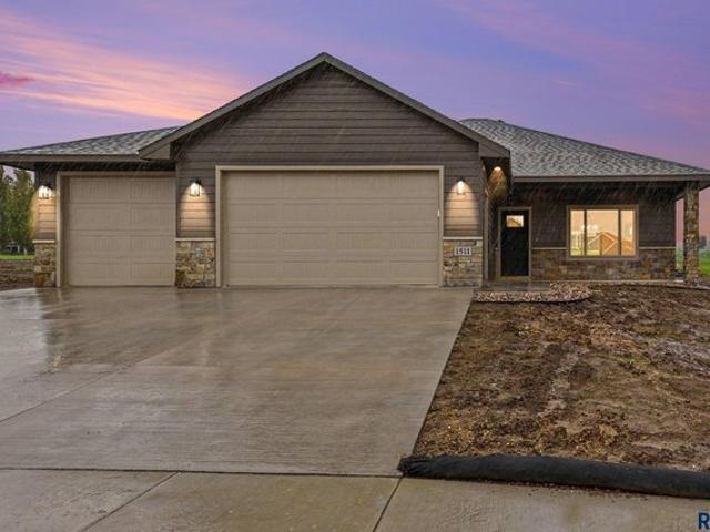 House for sale in Luverne, Rock County