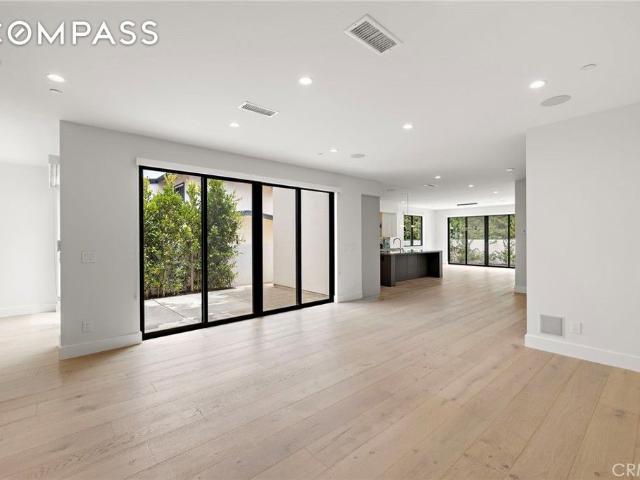 Property for rent in Corona Del Mar, California