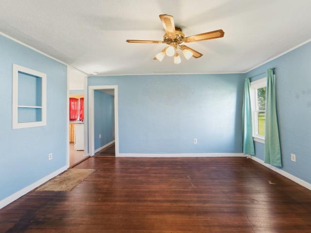 House for sale in Redfield, Dallas County