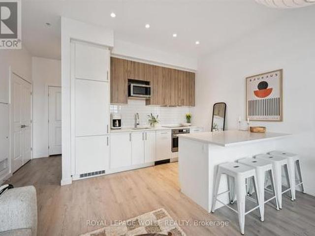 Condo for sale in Waterloo, Ontario
