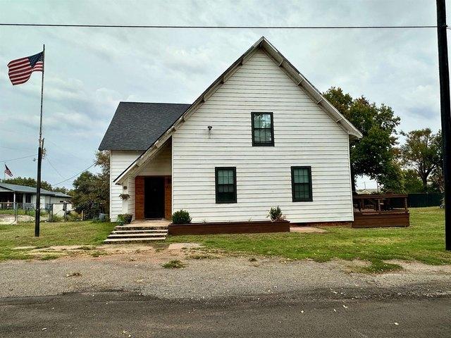 House for sale in Nash, Grant County