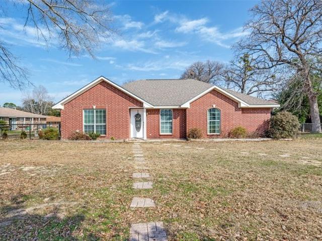 House for sale in Titus, Texas