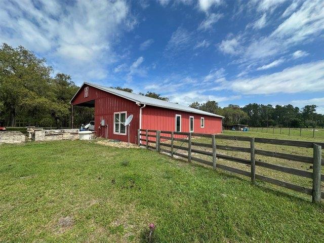 Farm for sale in Ocklawaha, Florida