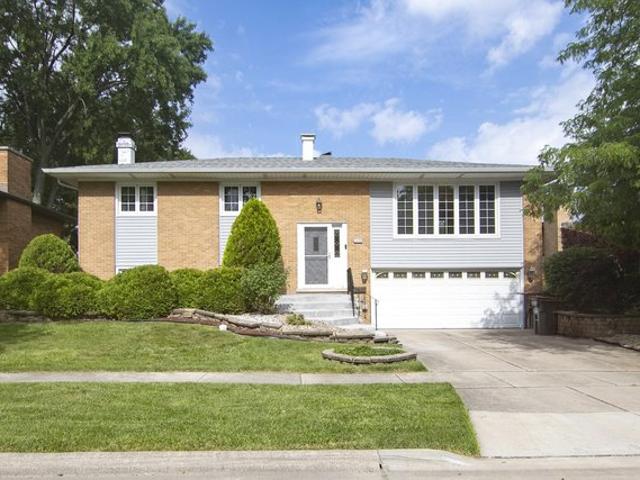 House for sale in Oak Forest, Illinois