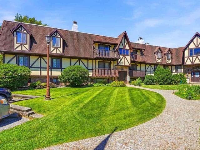 Condo for sale in Coralville, Iowa