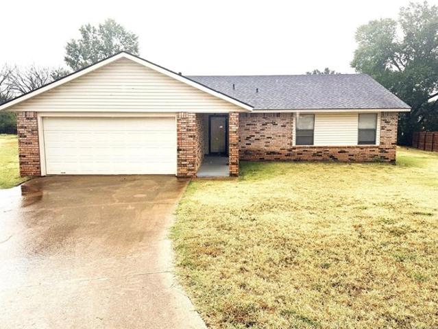 House for sale in Henryetta, Okmulgee County
