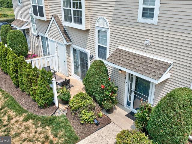 Condo for sale in Jamison, Warwick Township
