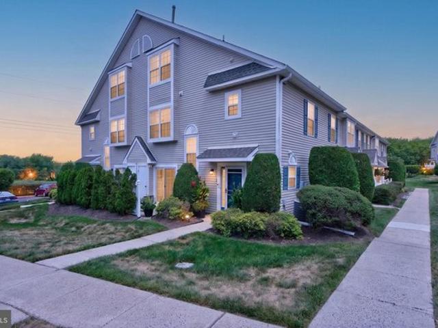 Condo for sale in Jamison, Warwick Township