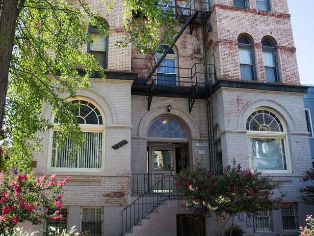 Apartment for rent in Ward 2, Washington