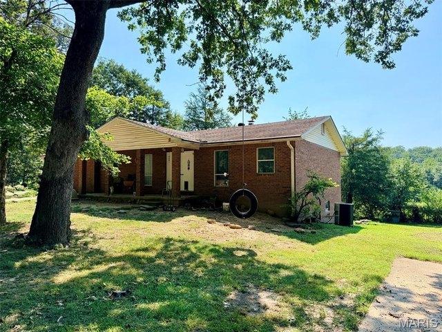 House for sale in Poplar Bluff, Butler County