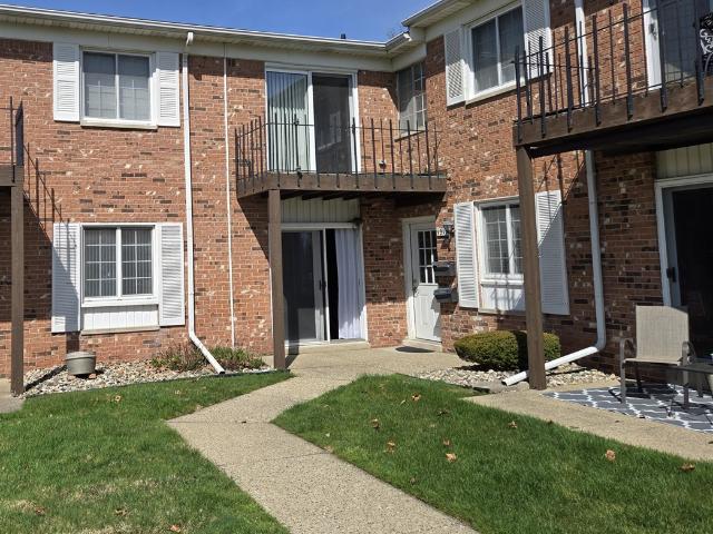 Condo for sale in Clawson, Michigan