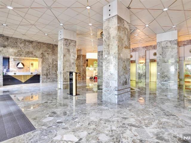 Condo for sale in Fort Lee, New Jersey