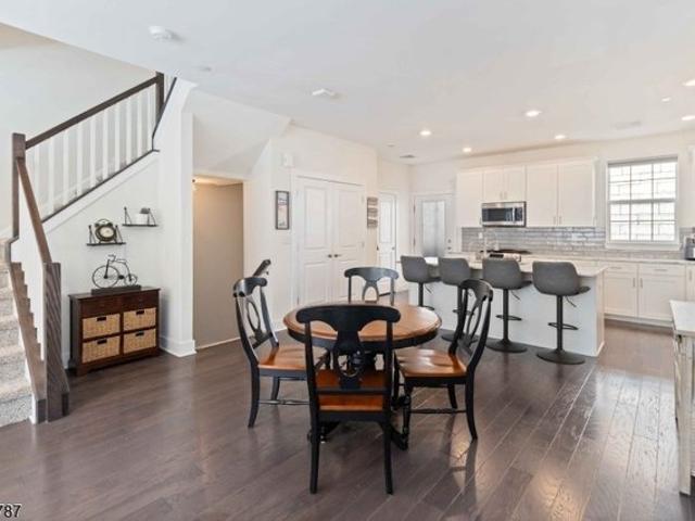 Townhouse for sale in Rockaway, New Jersey