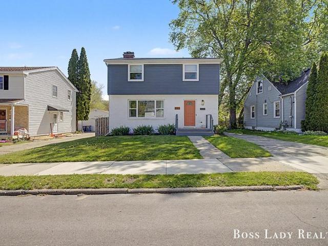 House for sale in Third Ward, Grand Rapids