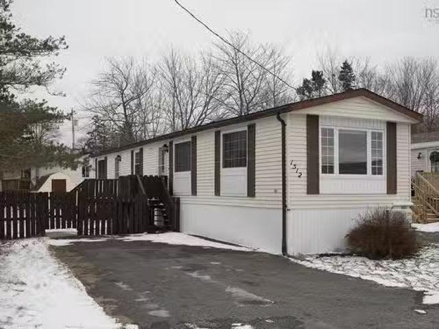 House for sale in Beaver Bank, Nova Scotia