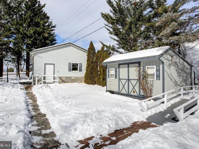 House for sale in Shady Grove, Pennsylvania