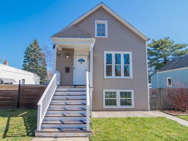 House for sale in Berwyn, Illinois