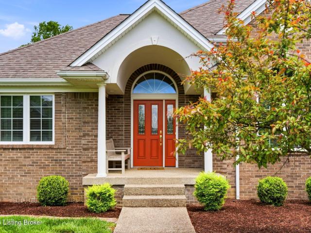 House for sale in La Grange, Kentucky