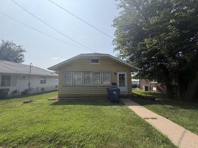 House for sale in Clinton, Iowa