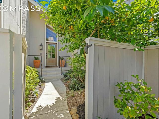 Townhouse for sale in Walnut Creek